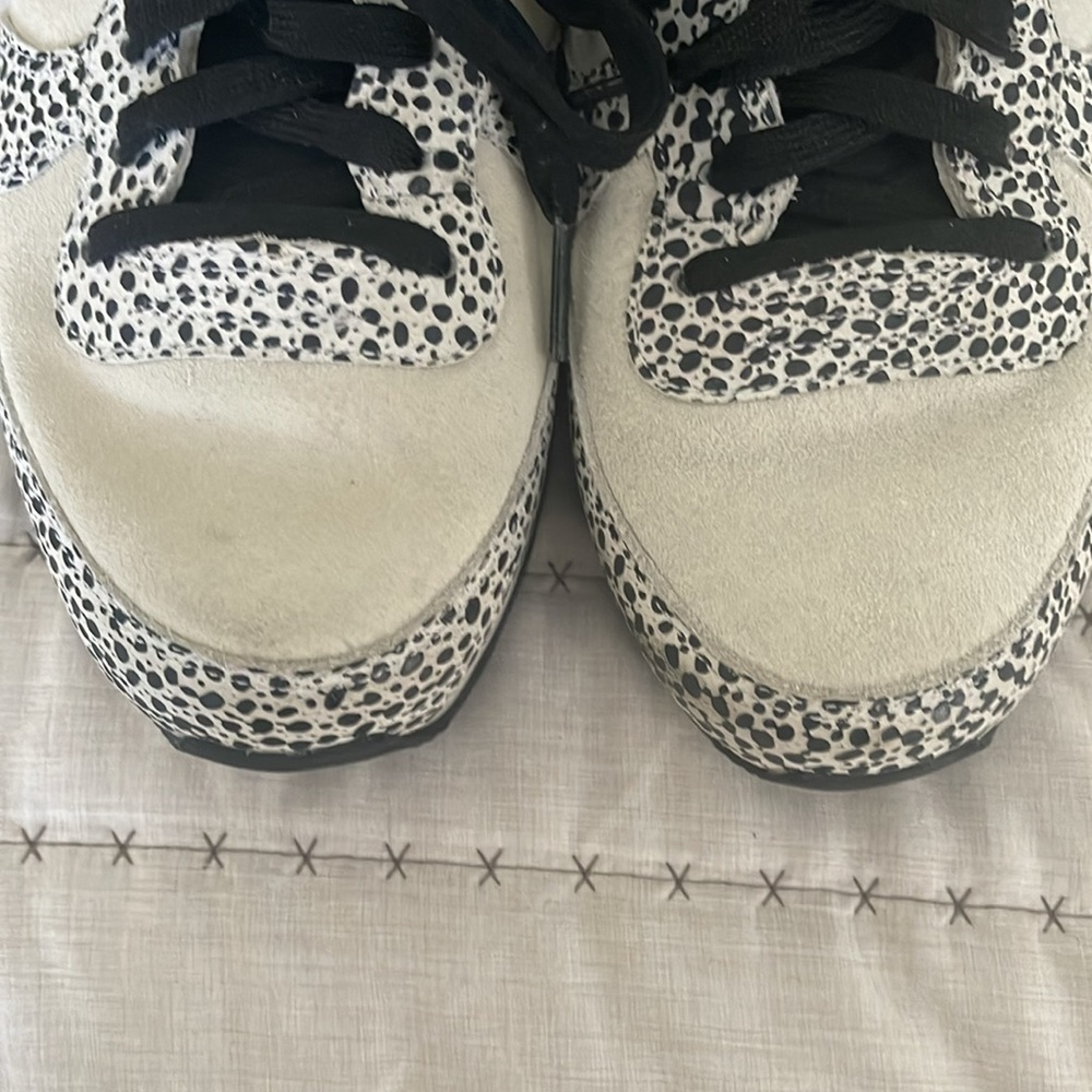 Nike animal print Internationalist Sneakers size 8 Women - Picture 8 of 8